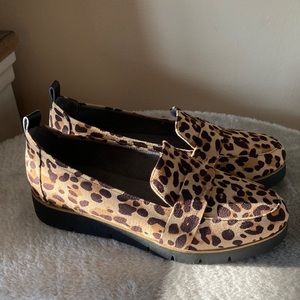 Dr scholls leopard loafers size 6 NEW